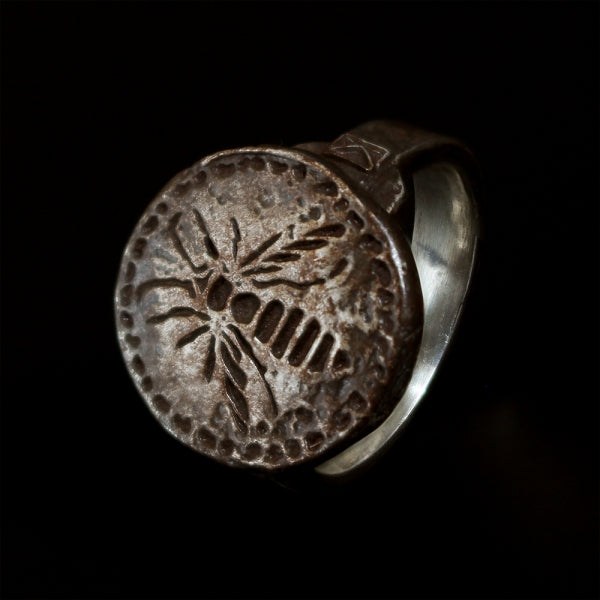 Hornet Ring