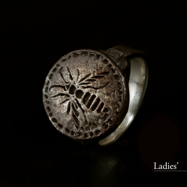 Hornet Ring