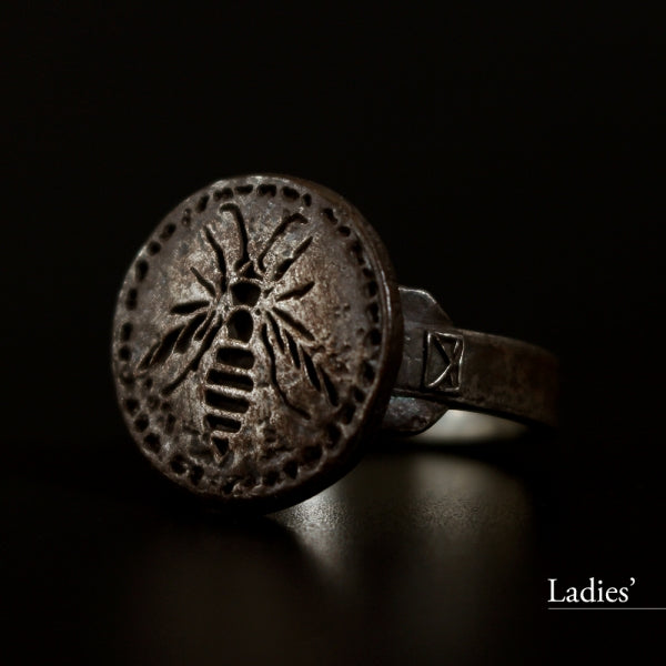 Hornet Ring