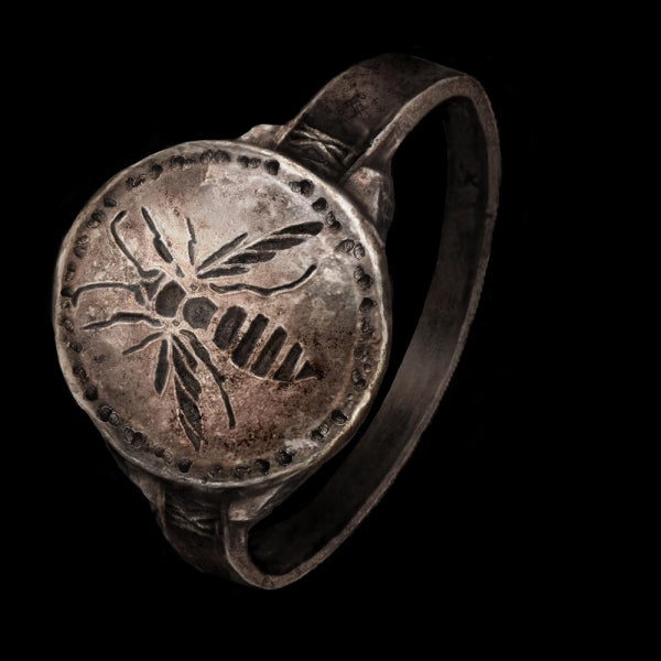 Hornet Ring