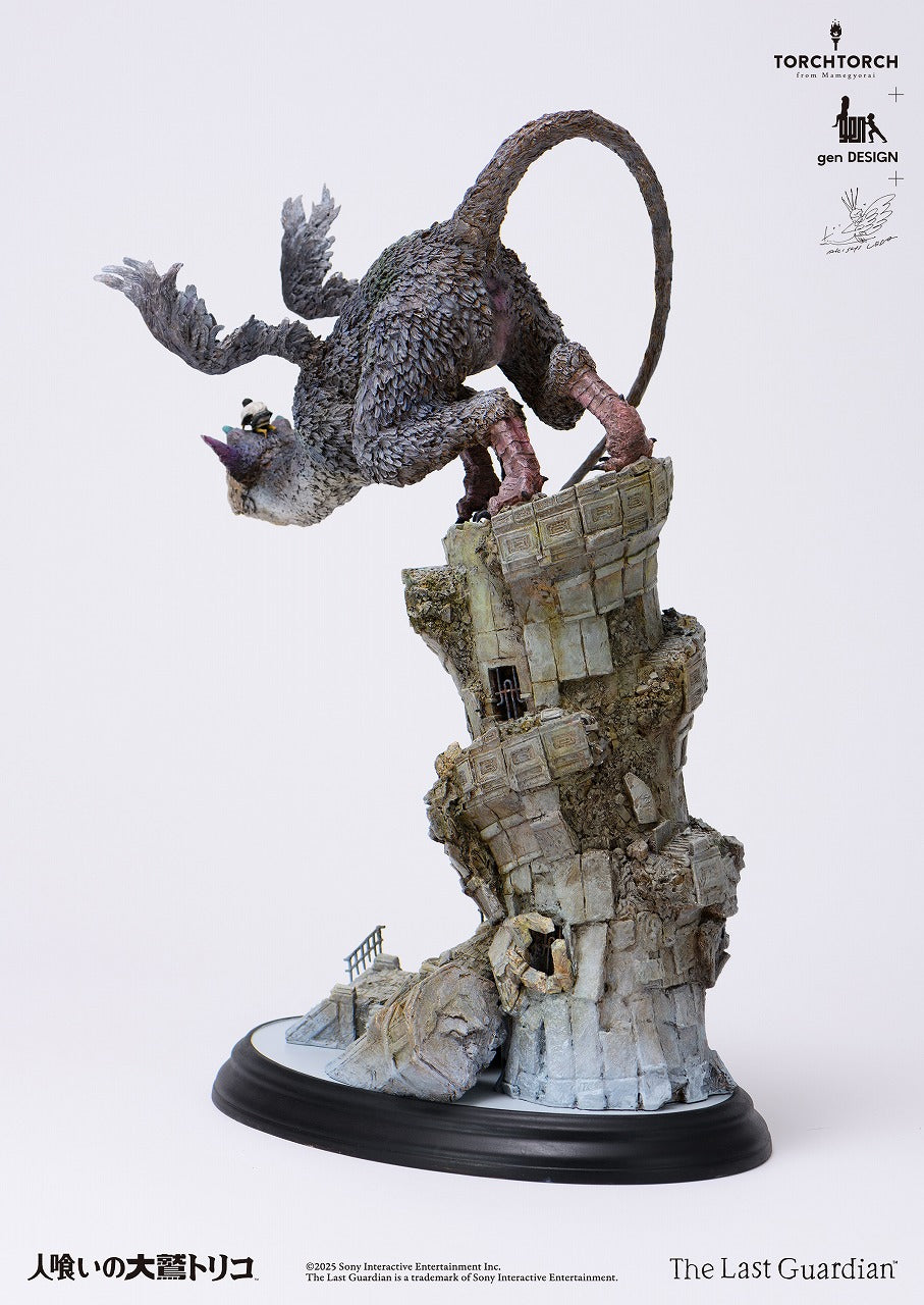 TORCH TORCH + genDESIGN + Akishi Ueda The Last Guardian/ Trico: Art Statue