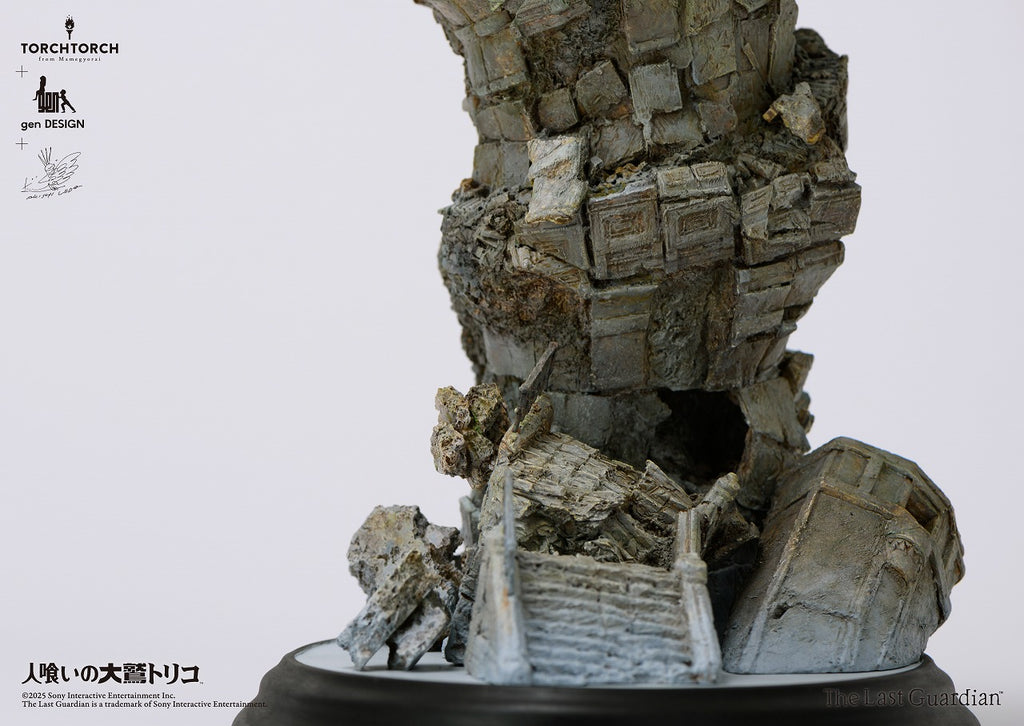 TORCH TORCH + genDESIGN + Akishi Ueda The Last Guardian/ Trico: Art Statue