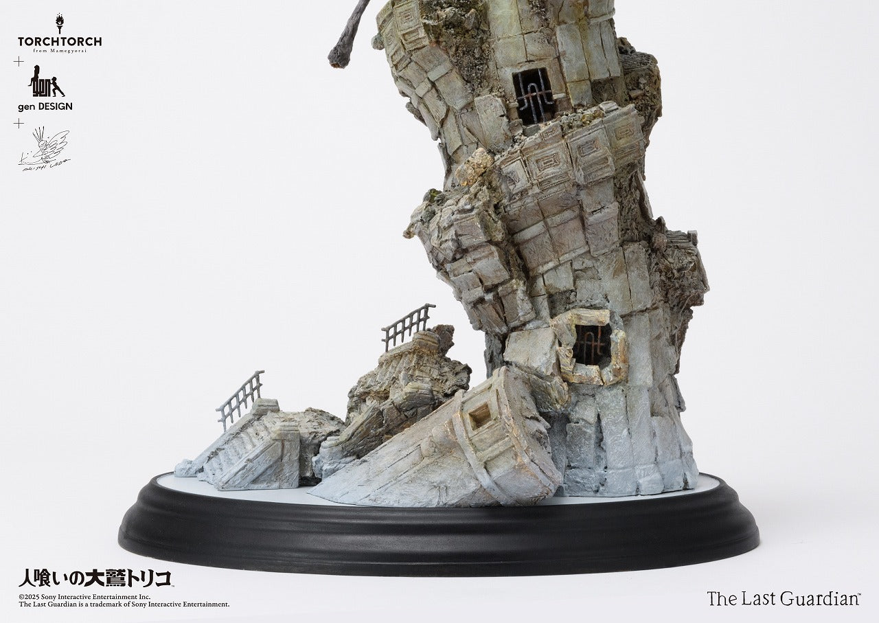TORCH TORCH + genDESIGN + Akishi Ueda The Last Guardian/ Trico: Art Statue